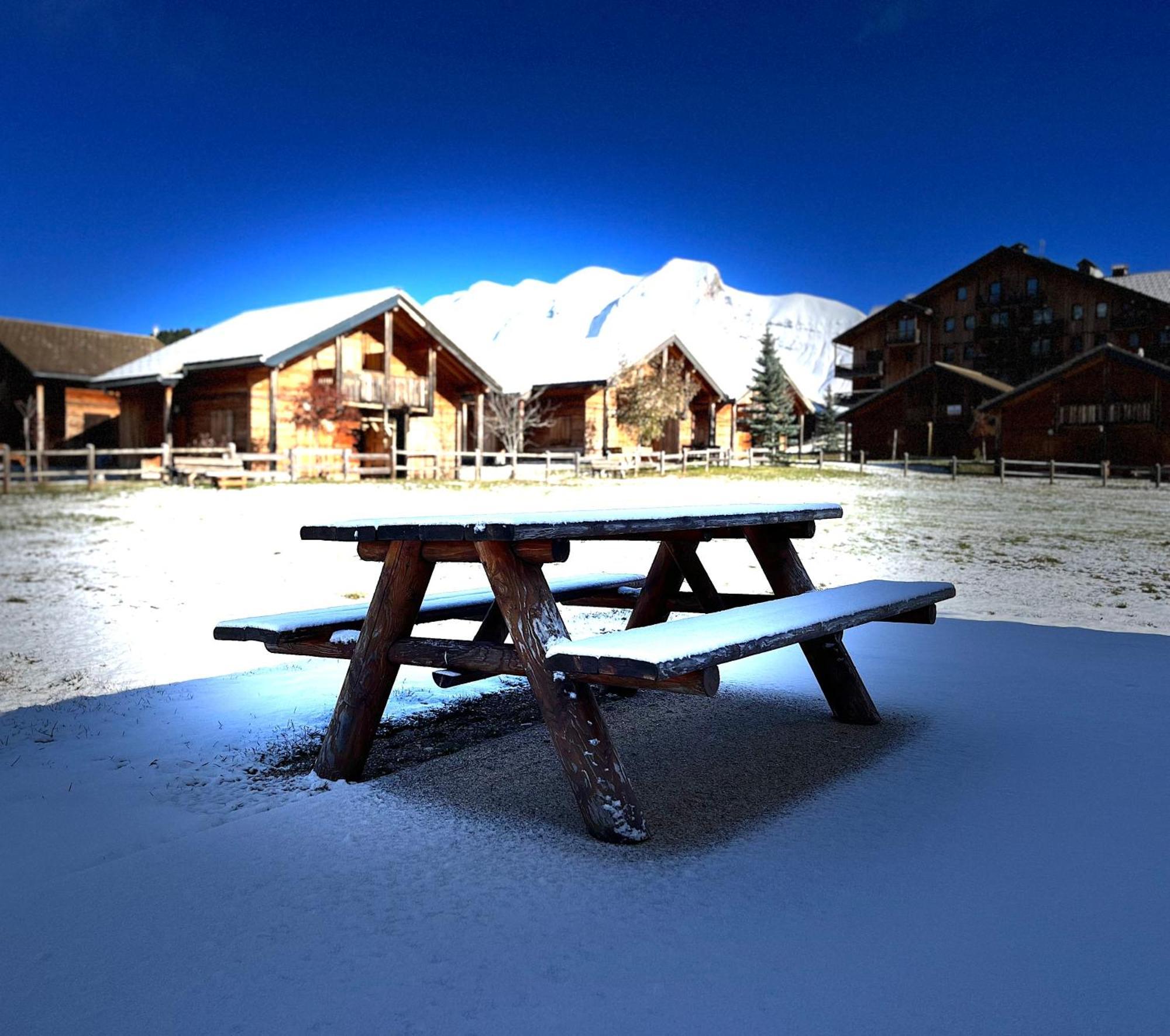 Appartement Chalets Du Super D Saint-Étienne-en-Dévoluy Dış mekan fotoğraf