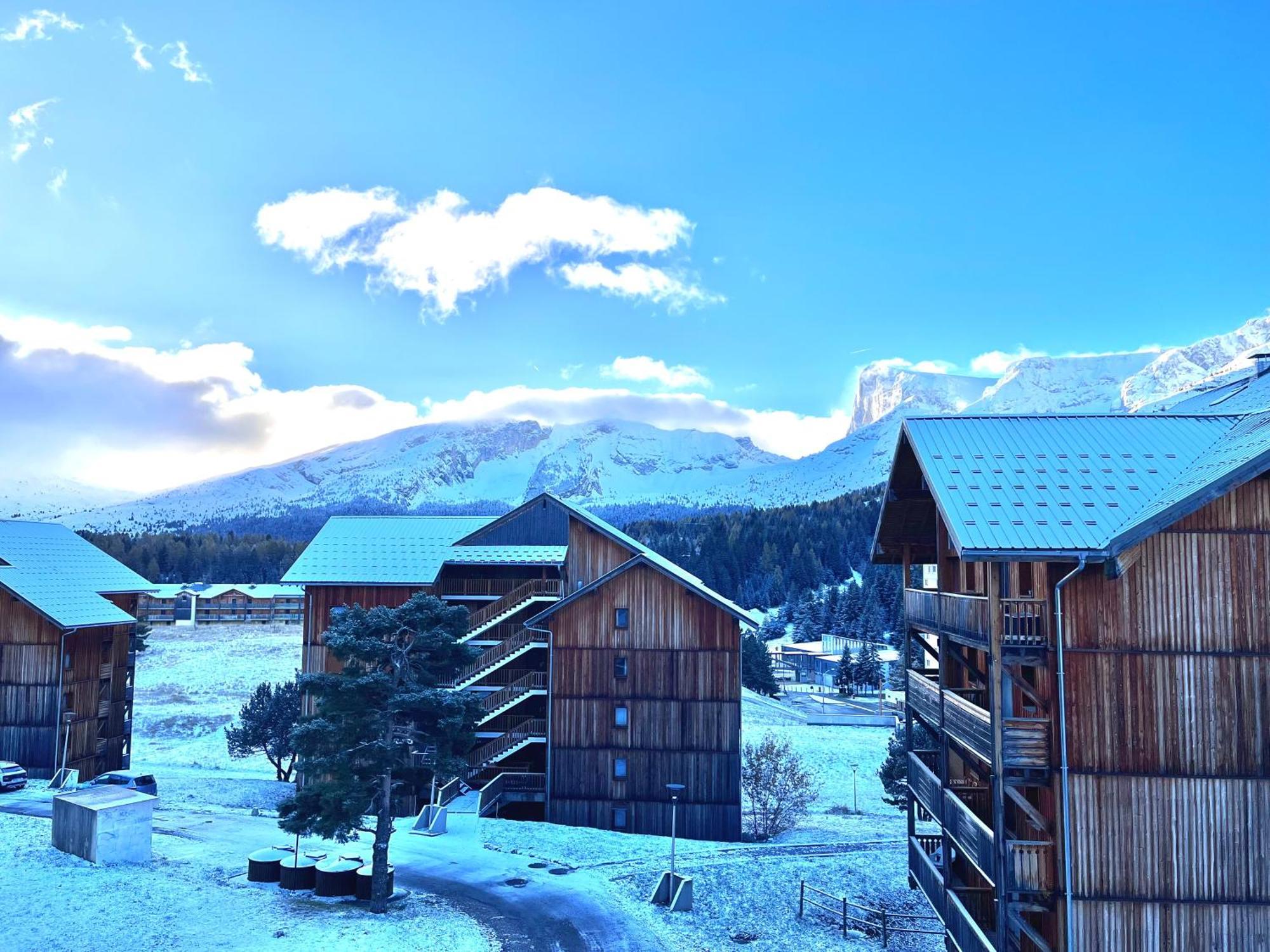 Appartement Chalets Du Super D Saint-Étienne-en-Dévoluy Dış mekan fotoğraf
