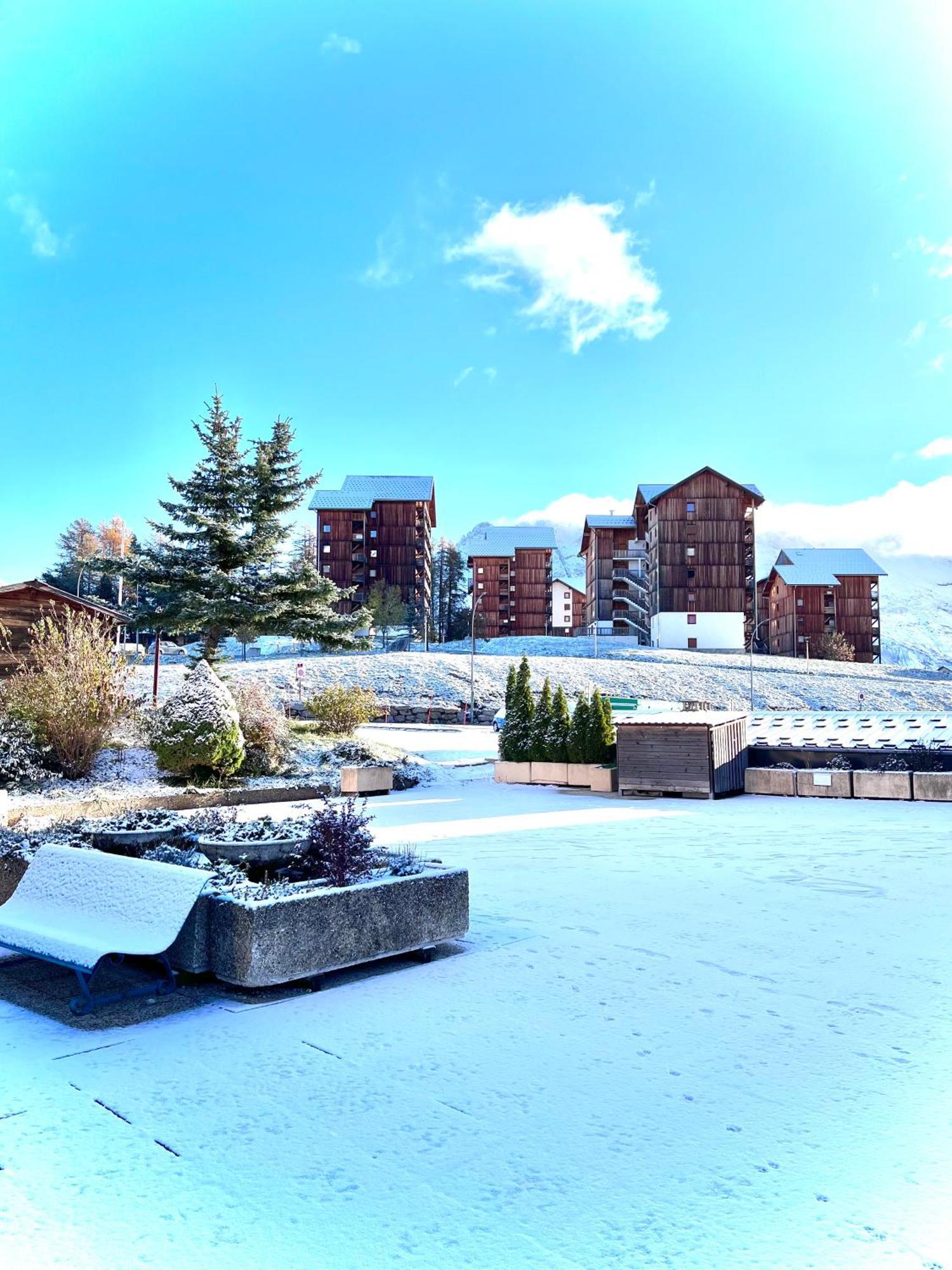 Appartement Chalets Du Super D Saint-Étienne-en-Dévoluy Dış mekan fotoğraf
