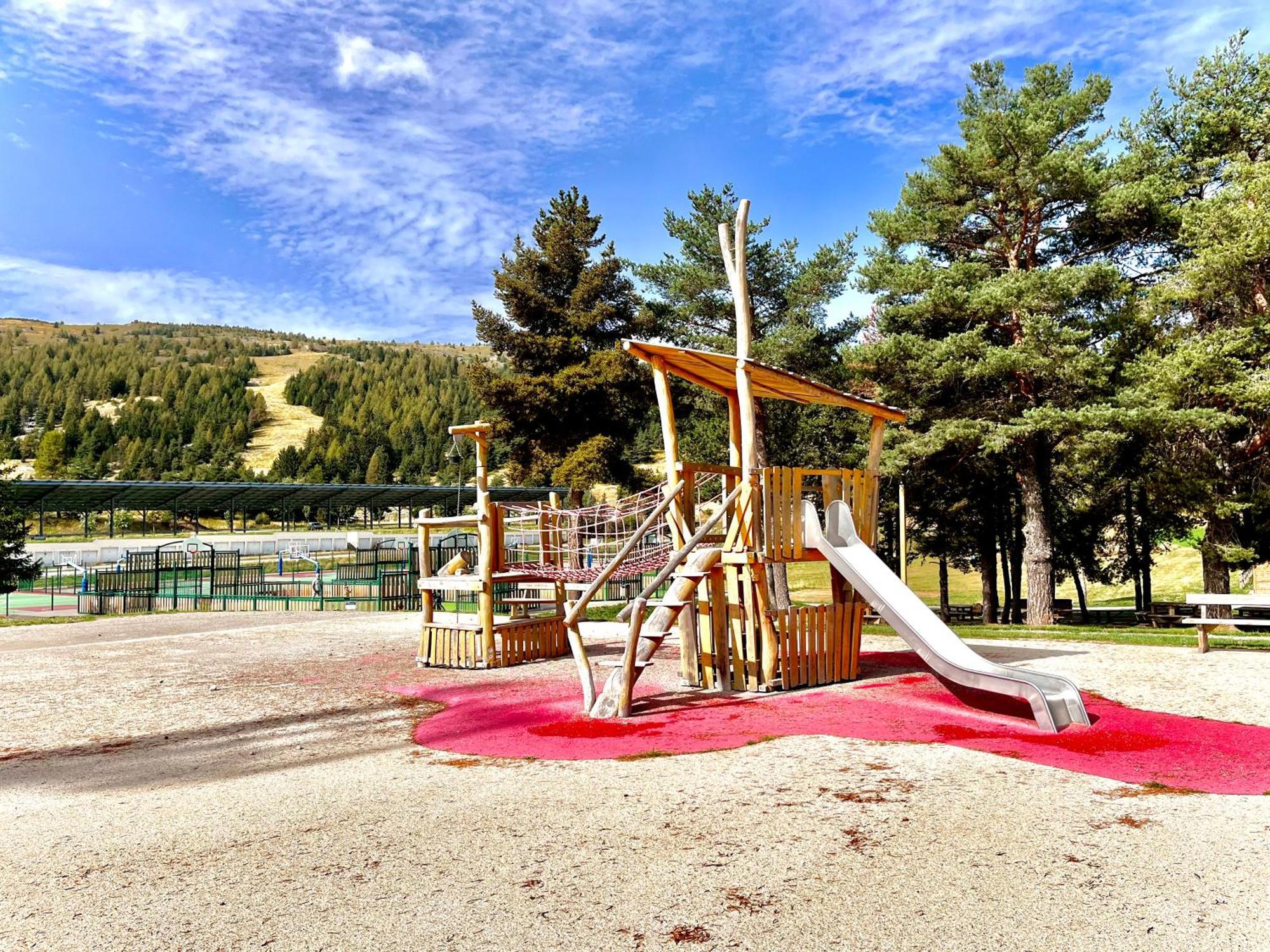 Appartement Chalets Du Super D Saint-Étienne-en-Dévoluy Dış mekan fotoğraf